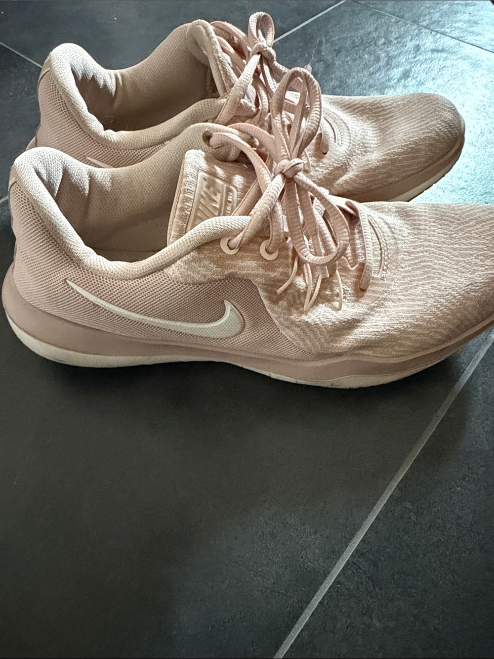 Nike Women’s Light Pink Athletic Sneakers